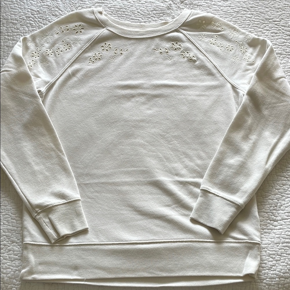 Old Navy Eyelet Sweatshirt size XS